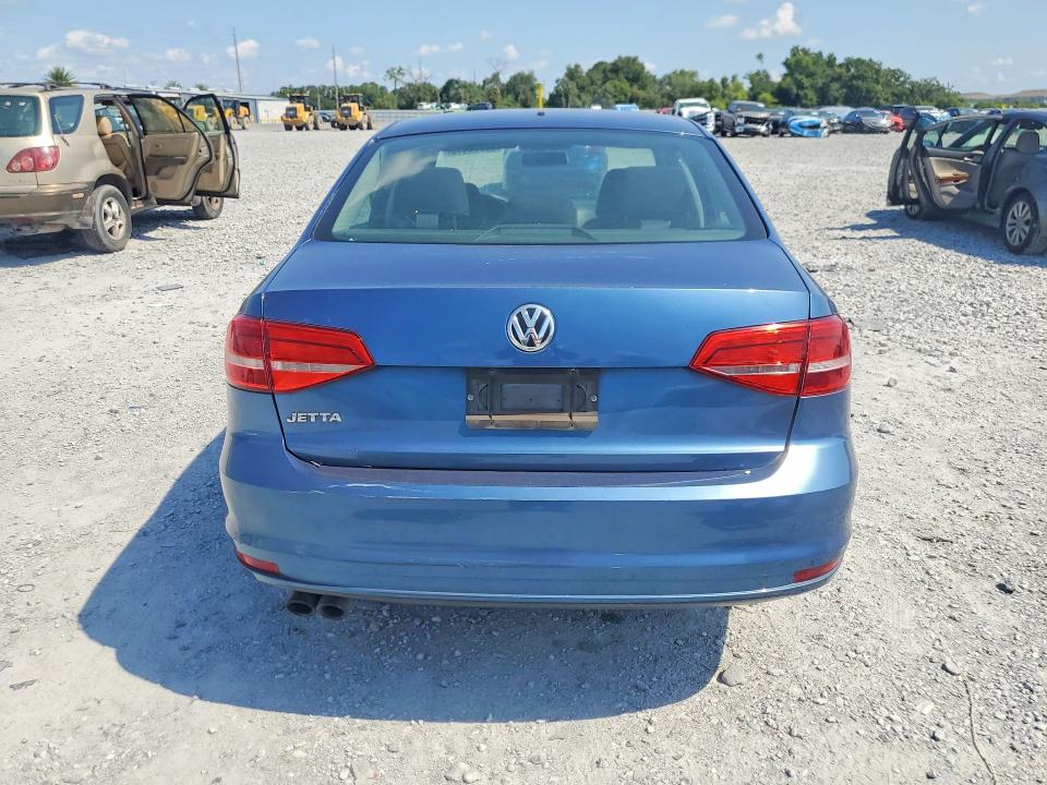 Photo 6 from auction – 2015 VOLKSWAGEN JETTA with VIN 3VW1K7AJ2FM355401