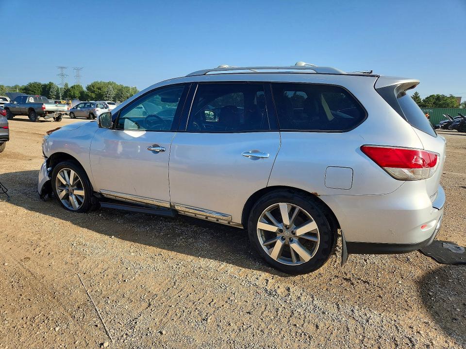 Photo 2 from auction – 2013 NISSAN PATHFINDER with VIN 5N1AR2MM4DC670265