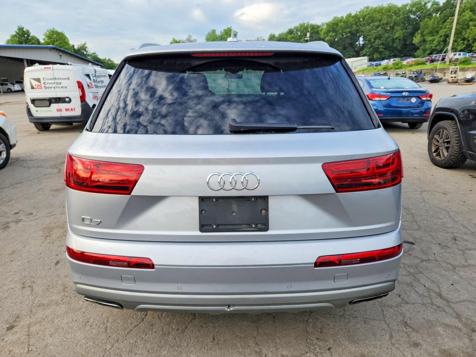 Photo 6 from auction – 2019 AUDI Q7 with VIN WA1LHAF70KD024384