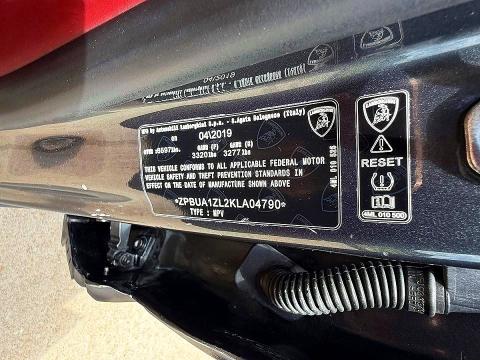 Photo 10 from auction – 2019 LAMBORGHINI URUS with VIN ZPBUA1ZL2KLA04790