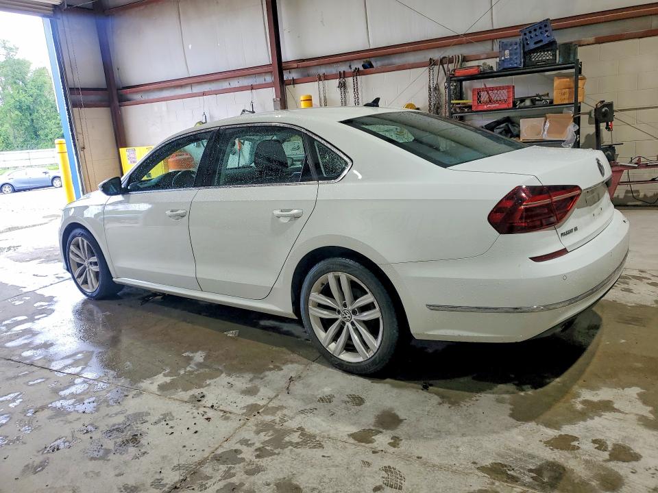 Photo 2 from auction – 2018 VOLKSWAGEN PASSAT with VIN 1VWBA7A36JC021889