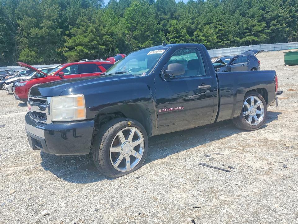 CHEVROLET SILVERADO 2007 with VIN 1GCEC14X77Z600319 - Photo from auction