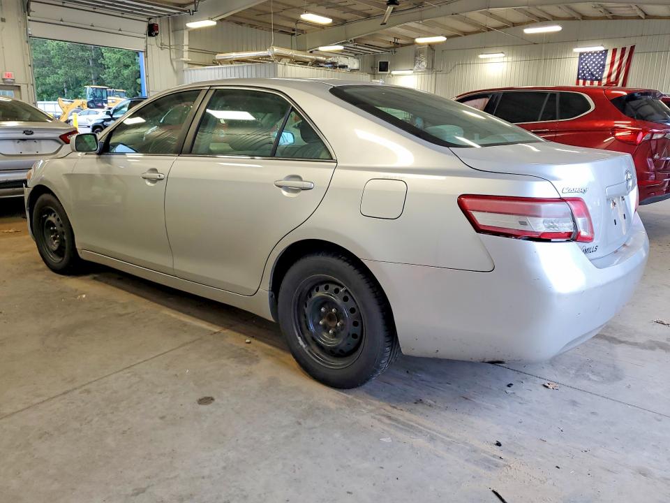 Photo 2 from auction – 2011 TOYOTA CAMRY with VIN 4T1BF3EK4BU188550