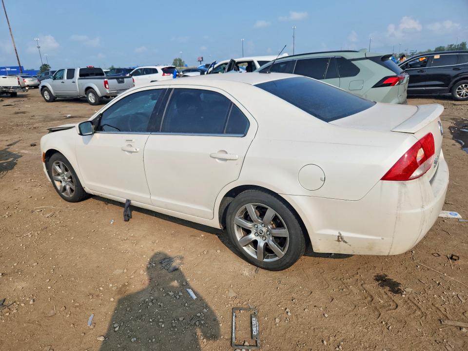 Photo 2 from auction – 2010 MERCURY MILAN with VIN 3MEHM0JA2AR639768