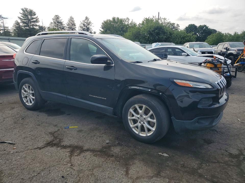 Photo 4 from auction – 2016 JEEP CHEROKEE with VIN 1C4PJMCS6GW147964