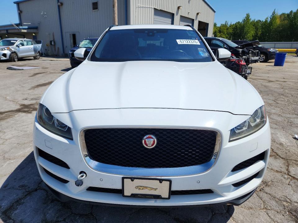 Photo 5 from auction – 2017 JAGUAR F-PACE with VIN SADCK2BV8HA088866