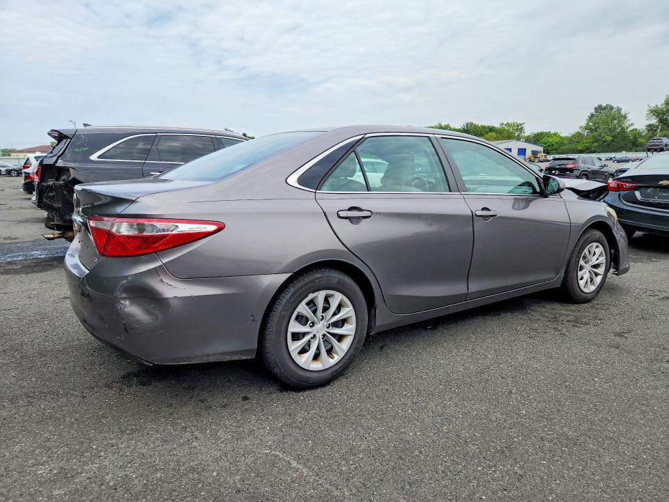 Photo 3 from auction – 2015 TOYOTA CAMRY with VIN 4T4BF1FK1FR473141