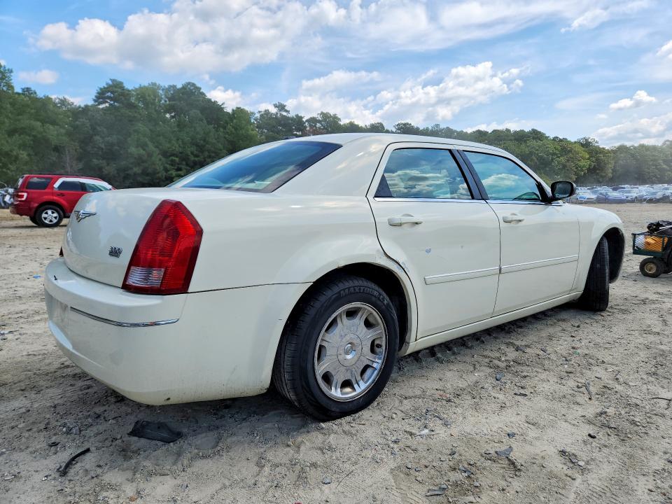 Photo 3 from auction – 2006 CHRYSLER 300 with VIN 2C3KA53G06H539206