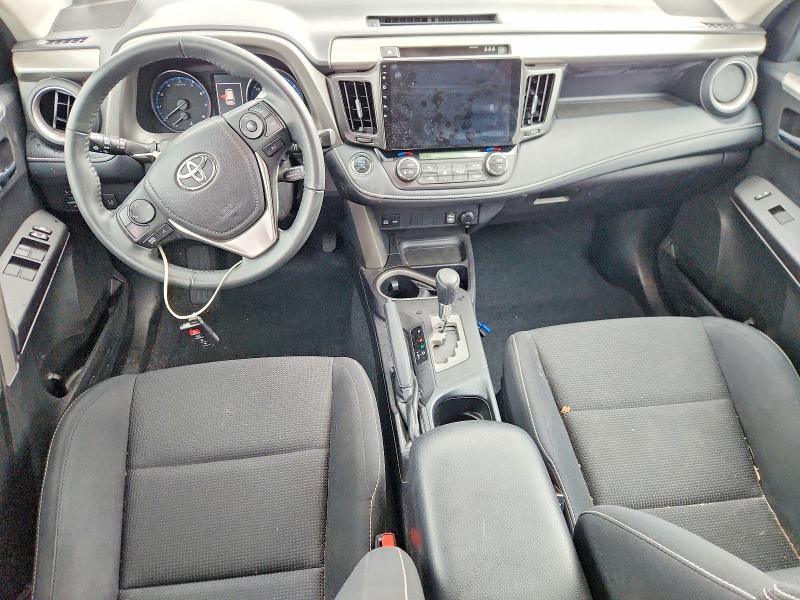 Photo 8 from auction – 2017 TOYOTA RAV4 with VIN 2T3RFREV2HW685236
