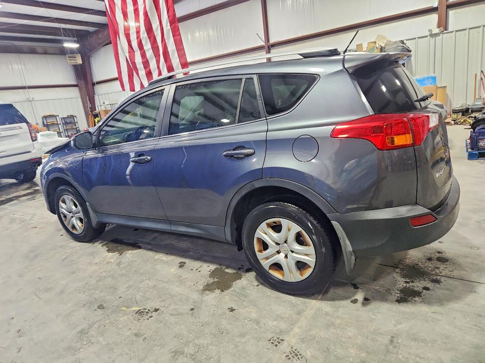 Photo 2 from auction – 2015 TOYOTA RAV4 with VIN JTMZFREV2FD071409