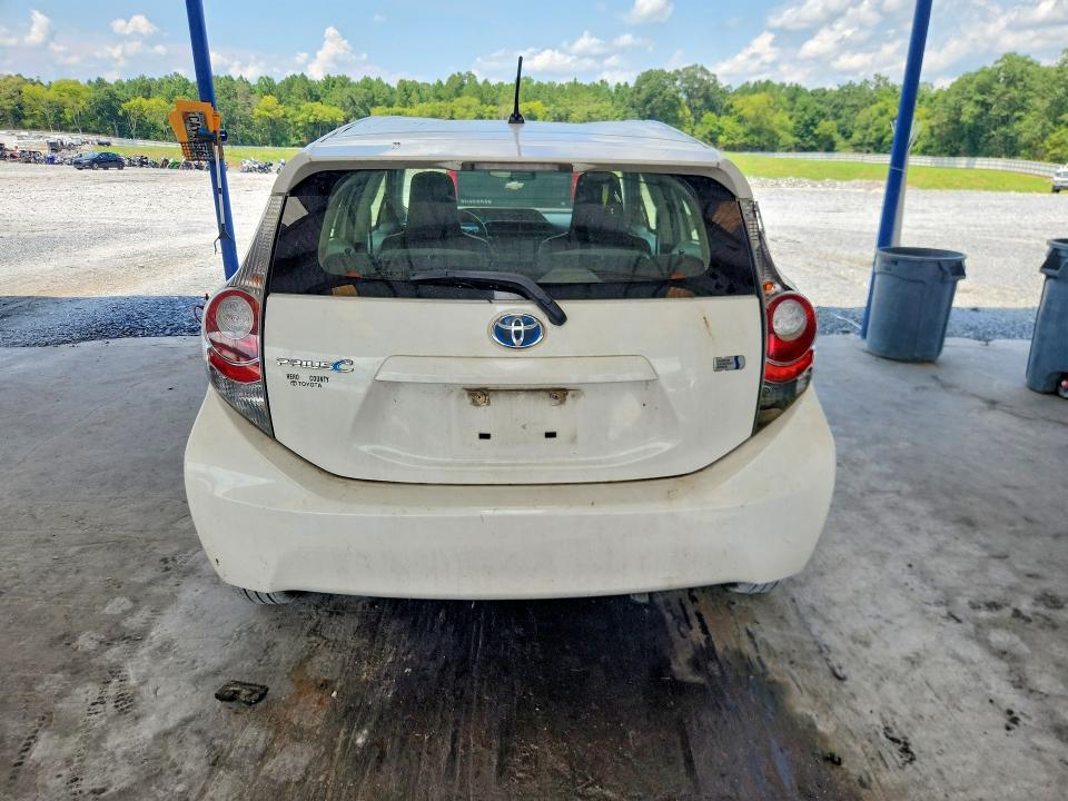 Photo 6 from auction – 2012 TOYOTA PRIUS C with VIN JTDKDTB37C1522287