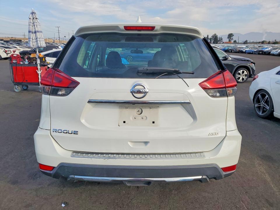 Photo 6 from auction – 2018 NISSAN ROGUE with VIN 5N1AT2MV8JC716976
