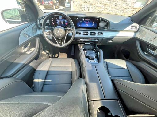 Photo 9 from auction – 2024 MERCEDES-BENZ GLS with VIN 4JGFF5KE2RB220557
