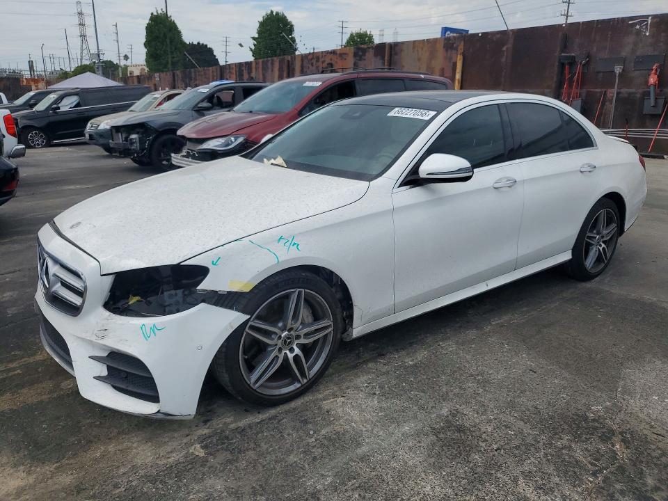 MERCEDES-BENZ E 2018 with VIN WDDZF4JB5JA406399 - Photo from auction