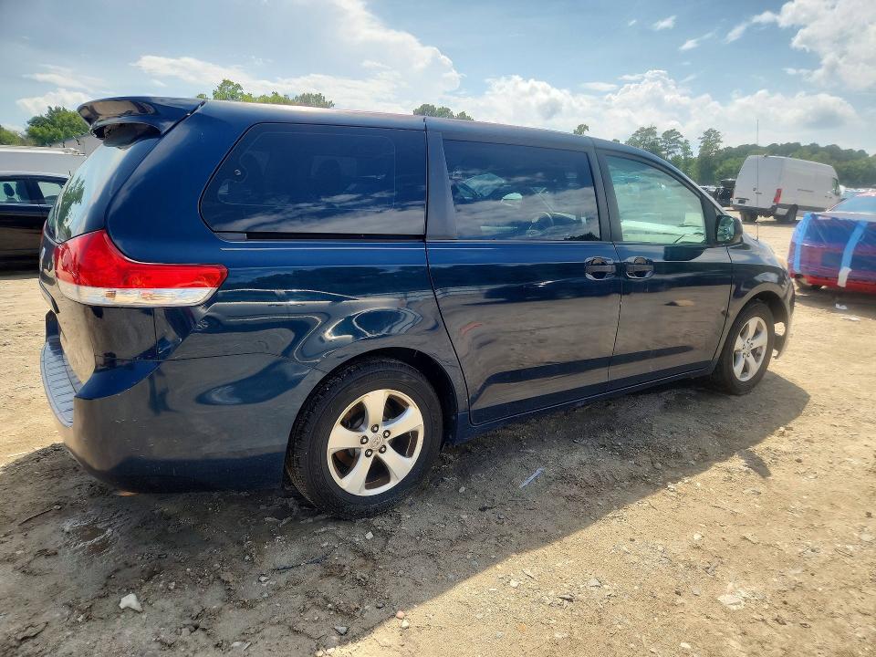 Photo 3 from auction – 2012 TOYOTA SIENNA with VIN 5TDZK3DC9CS222089