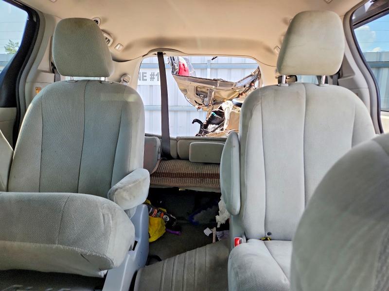Photo 10 from auction – 2014 TOYOTA SIENNA with VIN 5TDZK3DC5ES448438