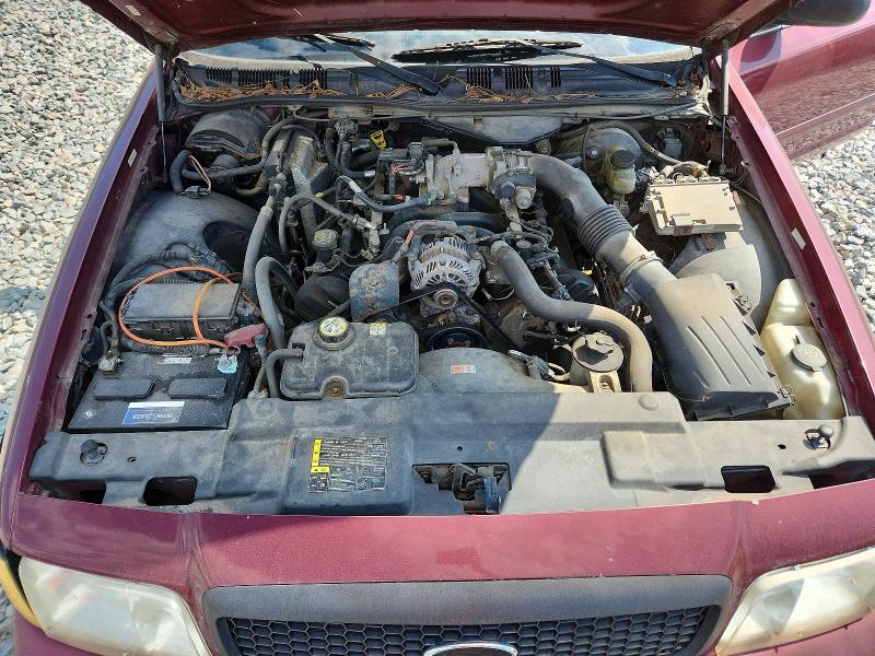 Photo 11 from auction – 2005 FORD CROWN VICTORIA with VIN 2FAFP71W55X158558