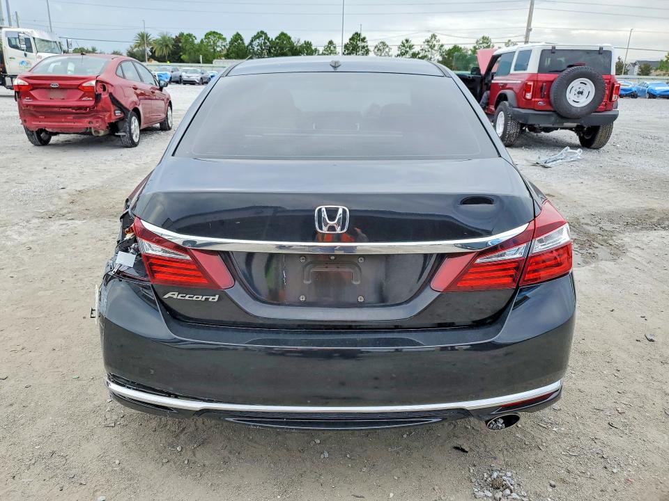 Photo 6 from auction – 2016 HONDA ACCORD with VIN 1HGCR2F84GA096359