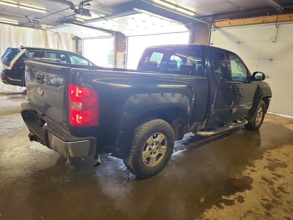 Photo 3 from auction – 2008 CHEVROLET SILVERADO with VIN 2GCEK19J181191252