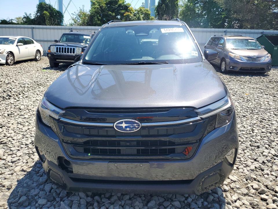 Photo 5 from auction – 2025 SUBARU FORESTER with VIN JF2SLDTCXSH490188