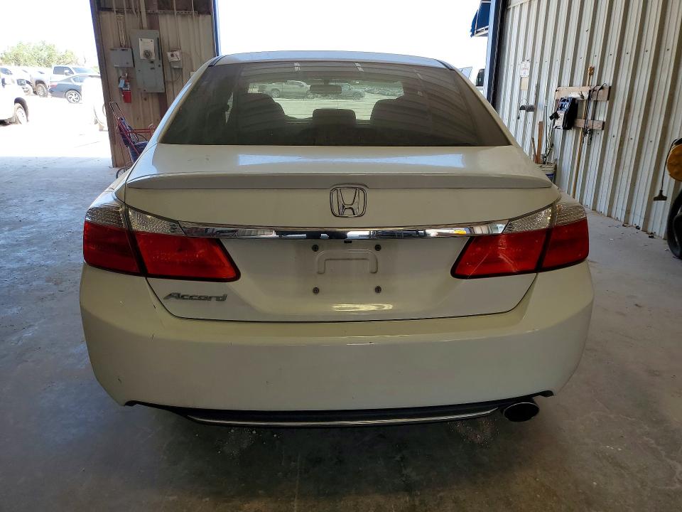 Photo 6 from auction – 2014 HONDA ACCORD with VIN 1HGCR2F33EA128283