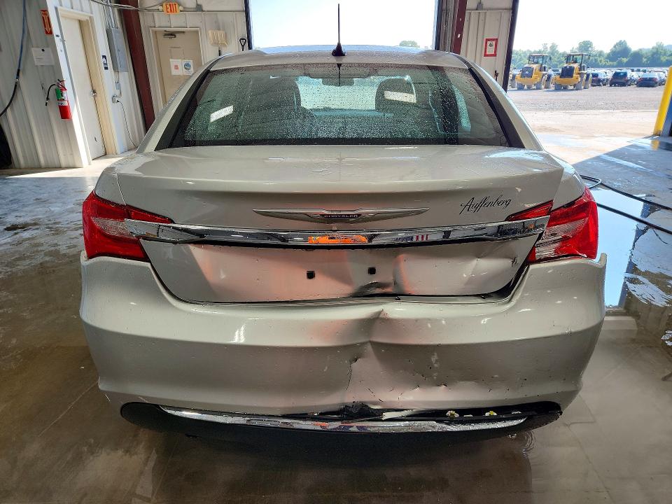 Photo 6 from auction – 2012 CHRYSLER 200 with VIN 1C3CCBBG7CN131559