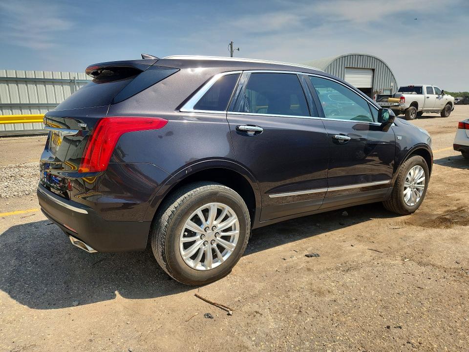 Photo 3 from auction – 2017 CADILLAC XT5 with VIN 1GYKNARS5HZ265874