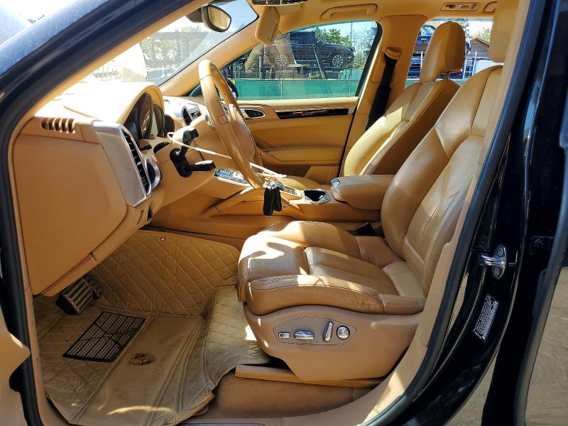 Photo 7 from auction – 2012 PORSCHE CAYENNE with VIN WP1AE2A24CLA93785