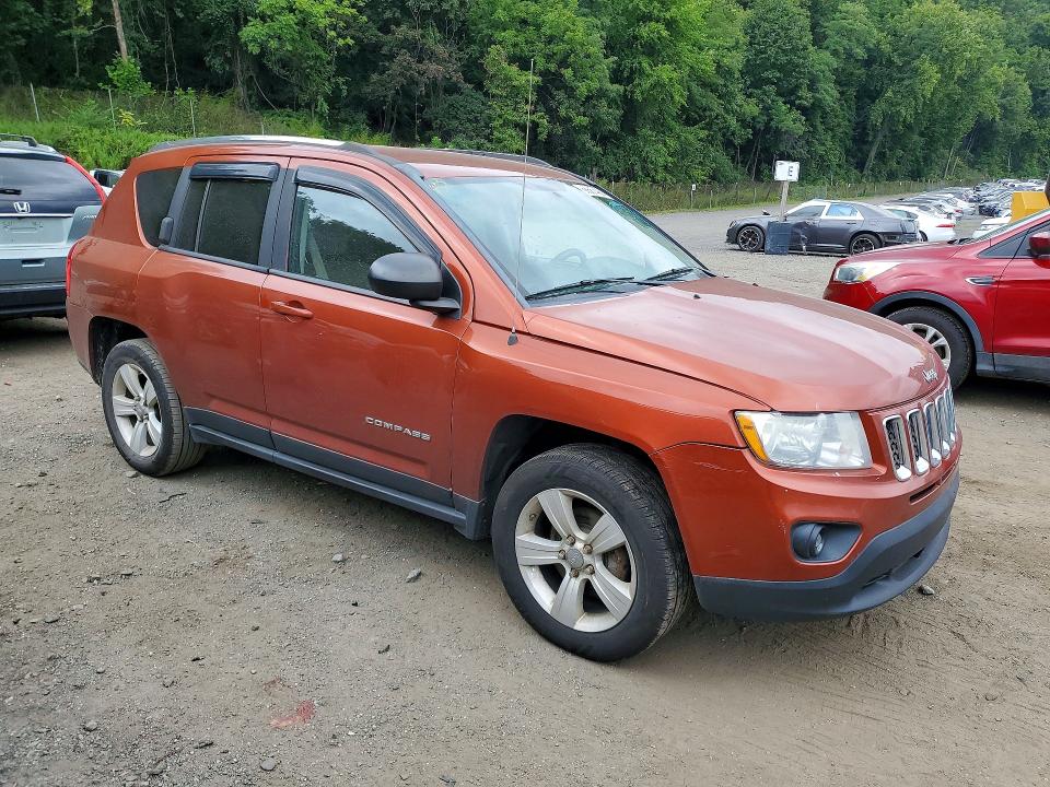 Photo 4 from auction – 2012 JEEP COMPASS with VIN 1C4NJDEBXCD603281