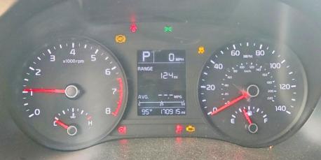 Photo 9 from auction – 2020 KIA RIO with VIN 3KPA24AD4LE337984