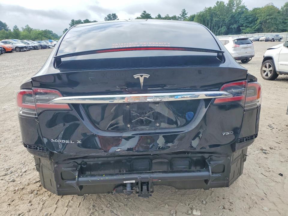 Photo 6 from auction – 2018 TESLA MODEL X with VIN 5YJXCBE28JF088682