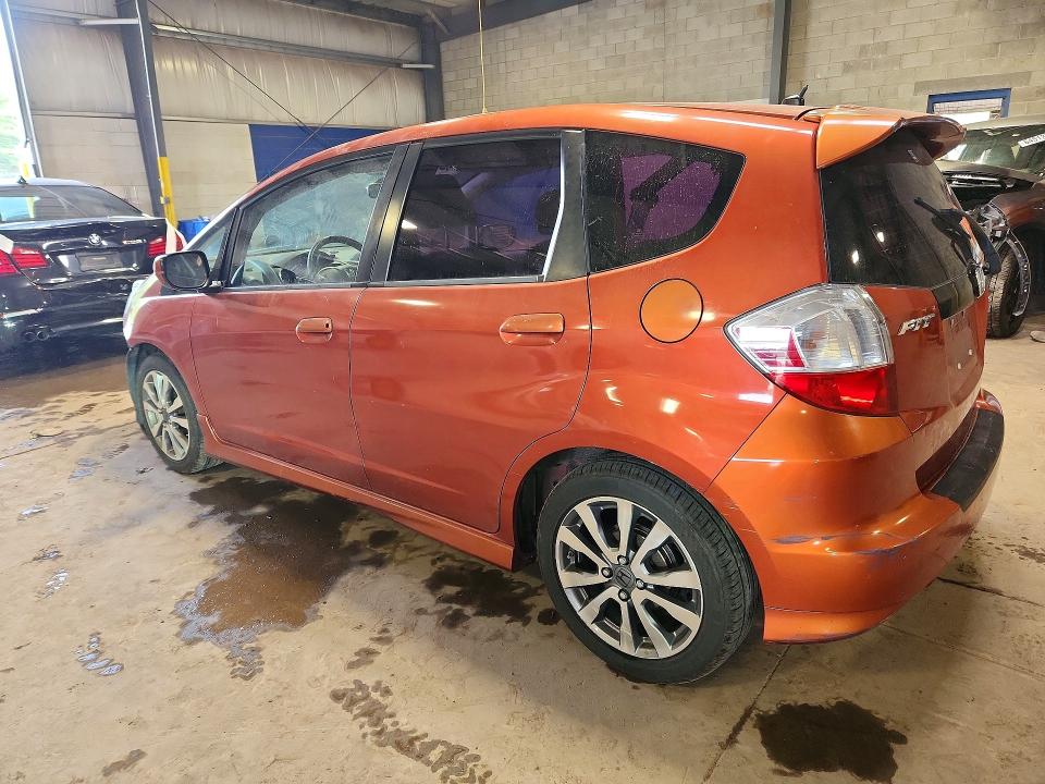 Photo 2 from auction – 2012 HONDA FIT with VIN JHMGE8G54CC029633