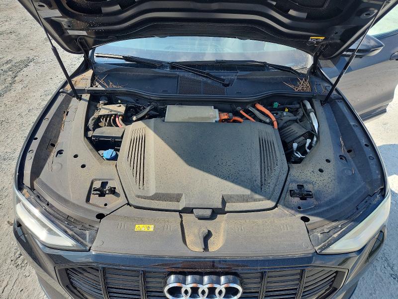 Photo 12 from auction – 2021 AUDI E-TRON with VIN WA1VABGE5MB038148