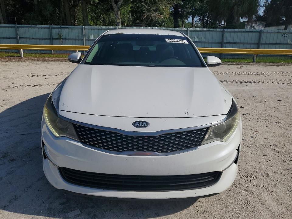 Photo 5 from auction – 2017 KIA OPTIMA with VIN 5XXGU4L30HG163712