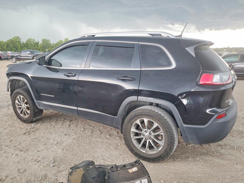 Photo 2 from auction – 2019 JEEP CHEROKEE with VIN 1C4PJMLB8KD182400