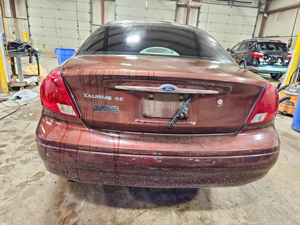 Photo 6 from auction – 2000 FORD TAURUS with VIN 1FAFP56S1YA124849