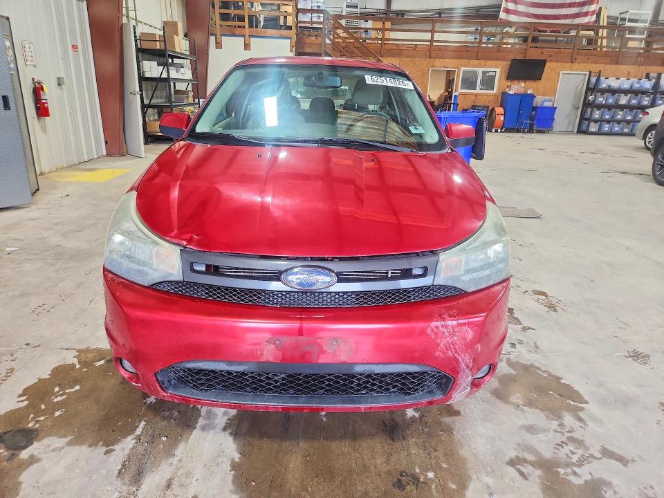Foto 5 de la subasta – 2010 FORD FOCUS con VIN 1FAHP3CN0AW246607