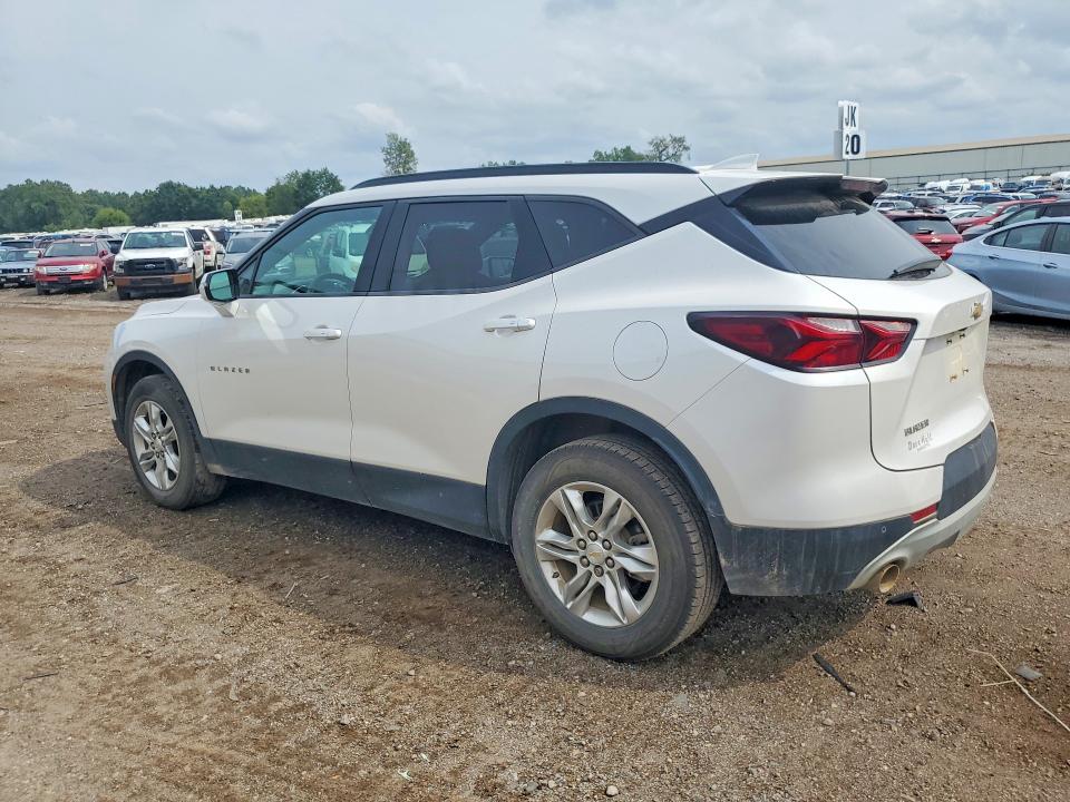 Photo 2 from auction – 2021 CHEVROLET BLAZER with VIN 3GNKBCRS6MS512201