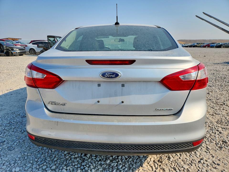 Photo 6 from auction – 2014 FORD FOCUS with VIN 1FADP3E26EL390798