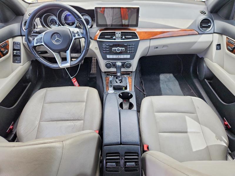 Photo 8 from auction – 2013 MERCEDES-BENZ C with VIN WDDGF8AB8DA780993