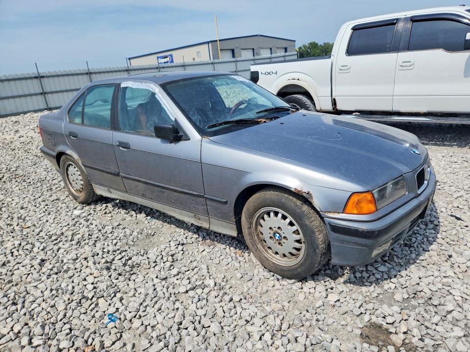 Photo 4 from auction – 1992 BMW 325 with VIN WBACB4312NFF89656