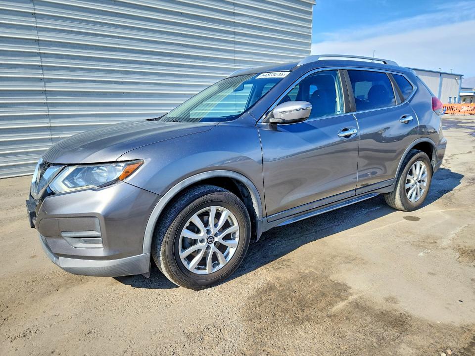 NISSAN ROGUE 2018 with VIN KNMAT2MT4JP606681 - Photo from auction