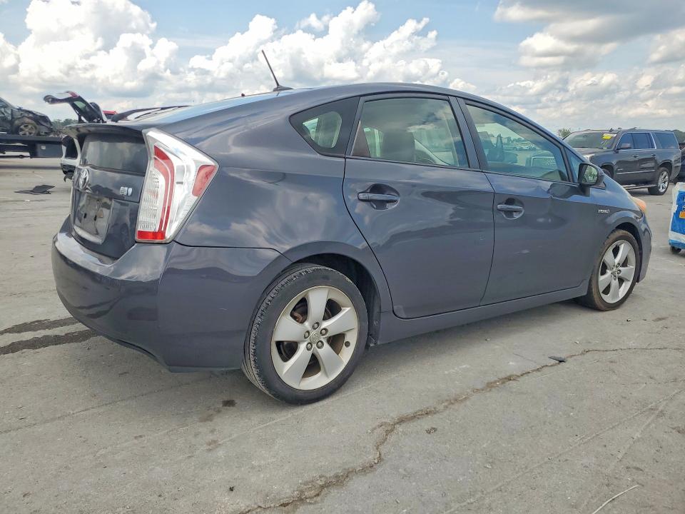 Photo 3 from auction – 2013 TOYOTA PRIUS with VIN JTDKN3DU3D5549967