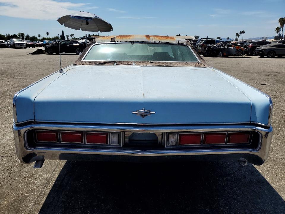 Photo 6 from auction – 1971 LINCOLN CONTINENTAL with VIN 2Y82A823136