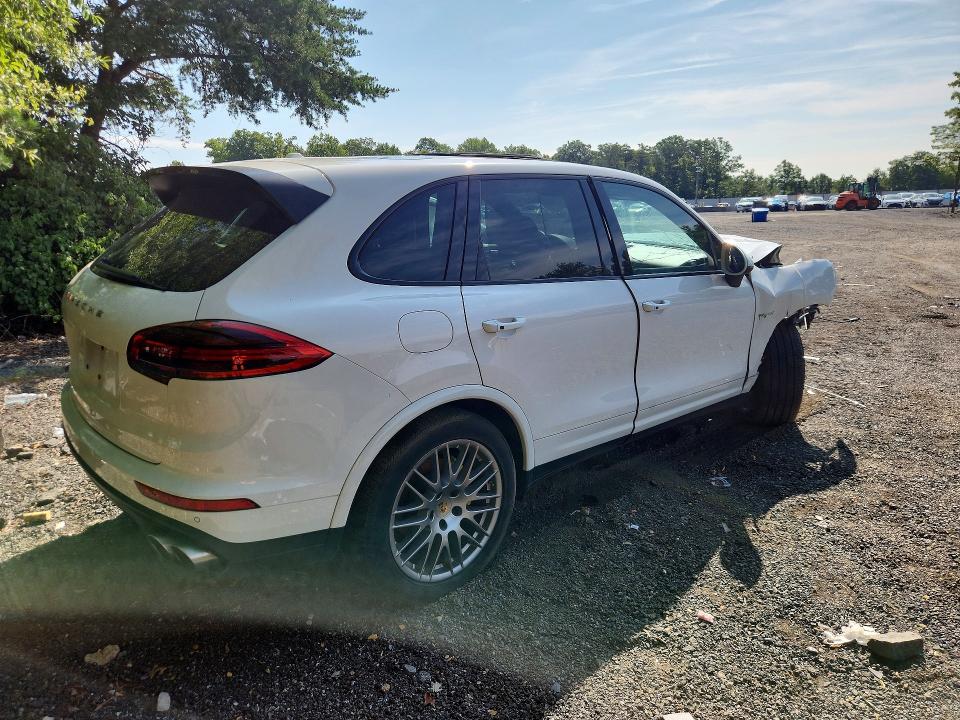 Photo 3 from auction – 2018 PORSCHE CAYENNE with VIN WP1AE2A28JLA71463
