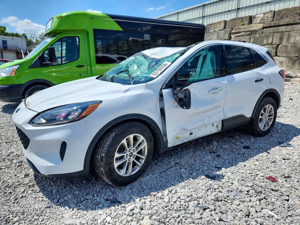 FORD ESCAPE 2021 with VIN 1FMCU9G62MUB33661 - Photo from auction