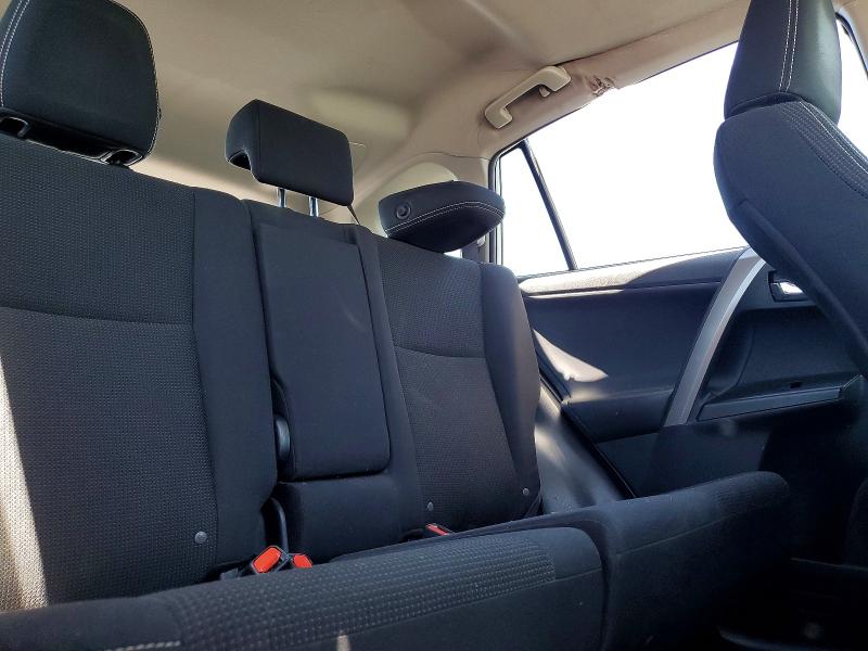 Photo 11 from auction – 2017 TOYOTA RAV4 with VIN JTMWFREV1HD093729