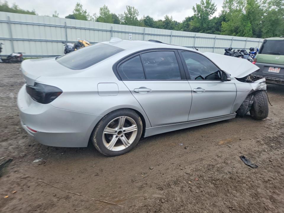 Photo 3 from auction – 2013 BMW 328 with VIN WBA3B3C50DF530324