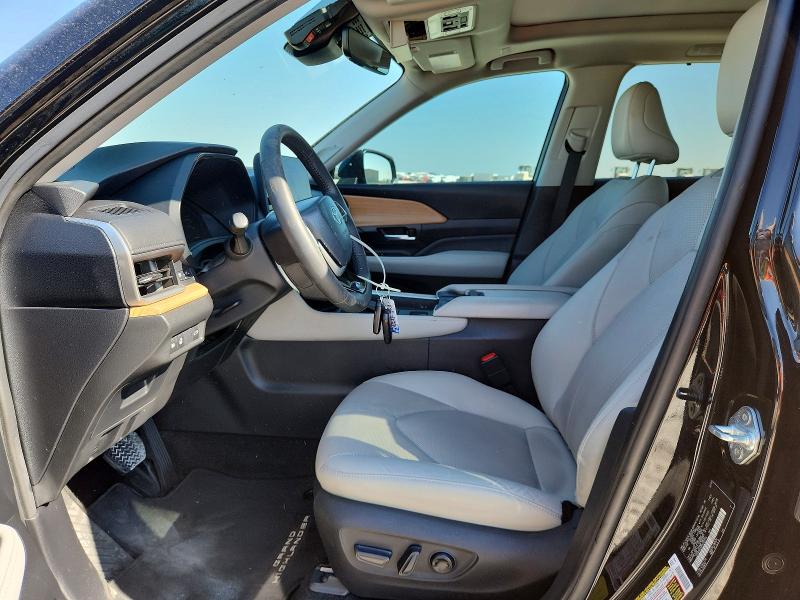Photo 7 from auction – 2024 TOYOTA GRAND HIGHLANDER with VIN 5TDAAAA5XRS012779