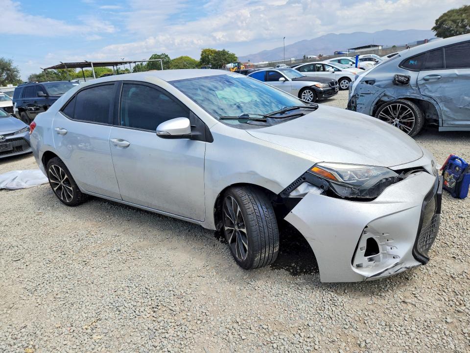 Photo 4 from auction – 2018 TOYOTA COROLLA with VIN 5YFBURHEXJP745637